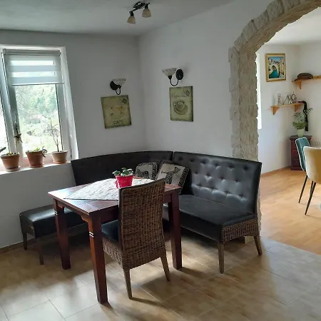 Near By Capital Of Slovenia Apartmán