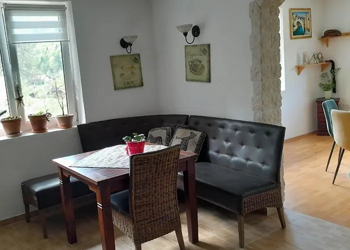 Near By Capital Of Slovenia Apartmán